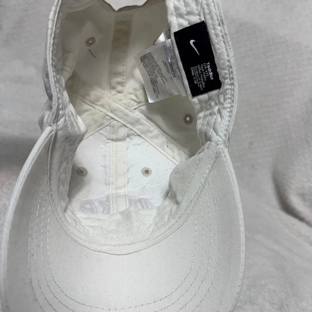 Toddler white Nike hat